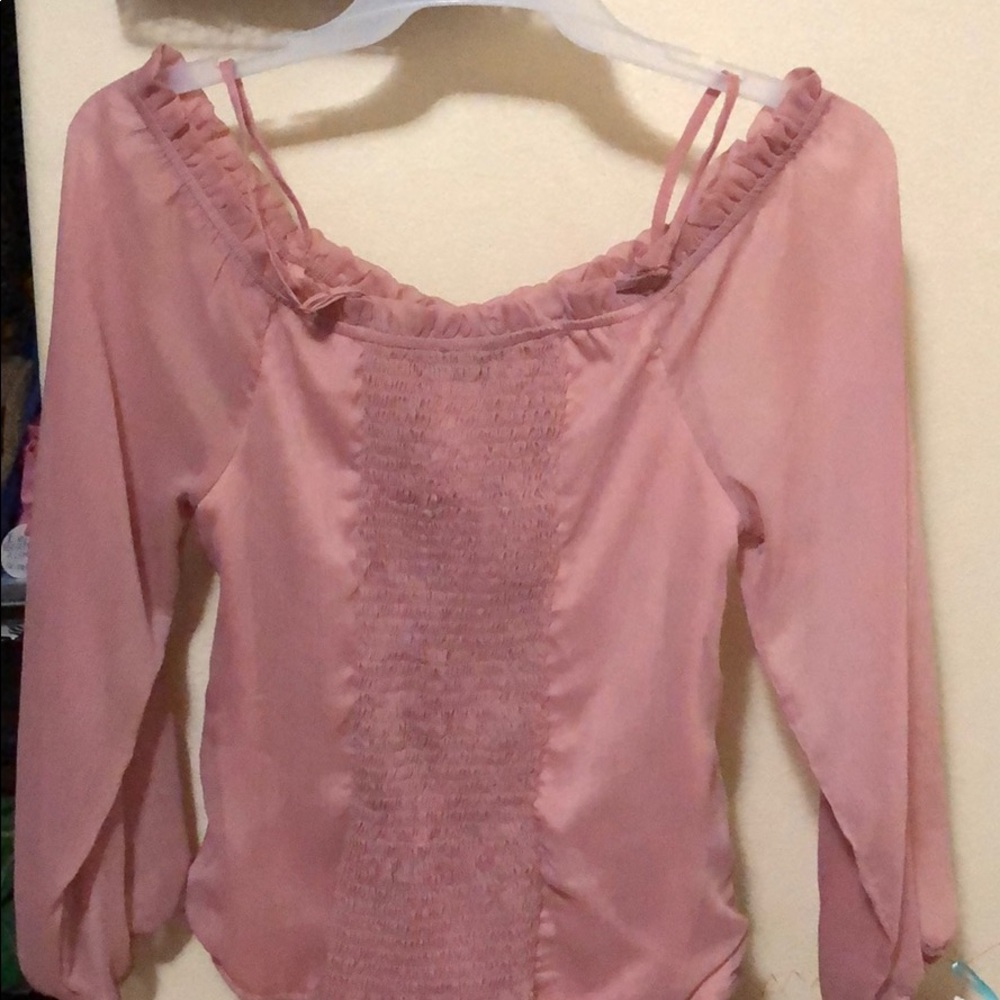 OFF SHOULDER LONG SLEEVE - Picture 2 of 4